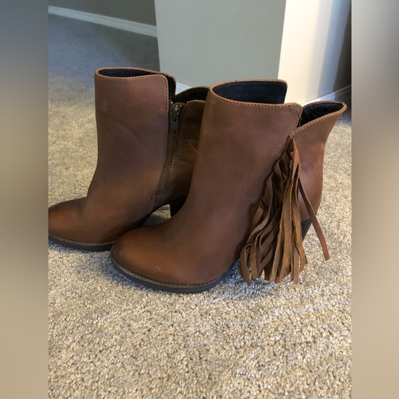 Steve Madden Woodstock Fringe Leather Booties - Picture 2 of 4